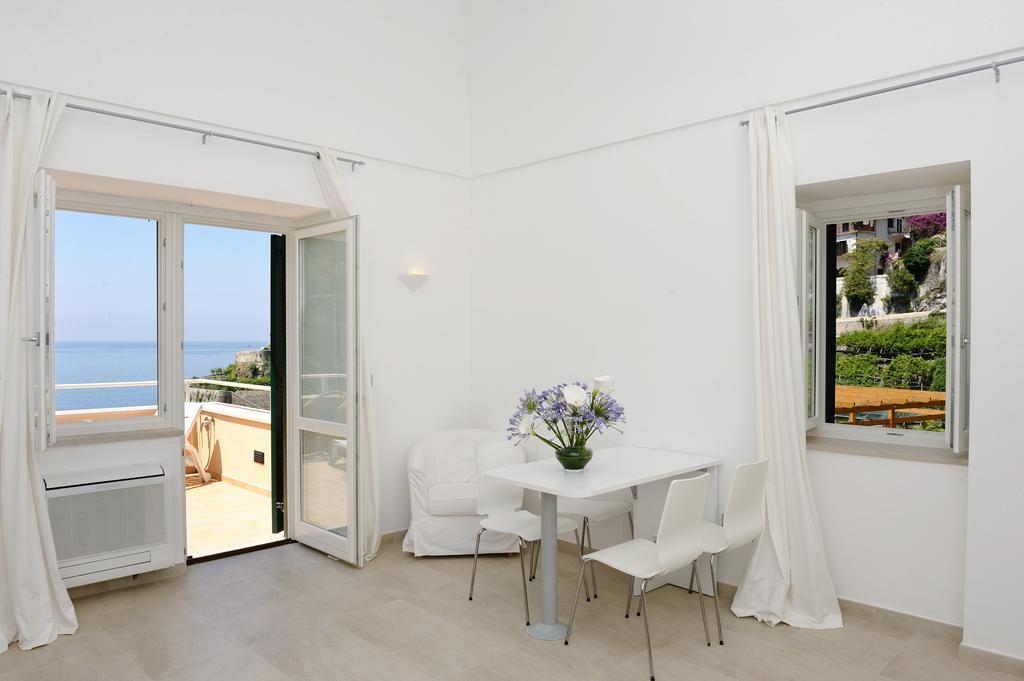 Residence La Dolce Vita Майорі Екстер'єр фото