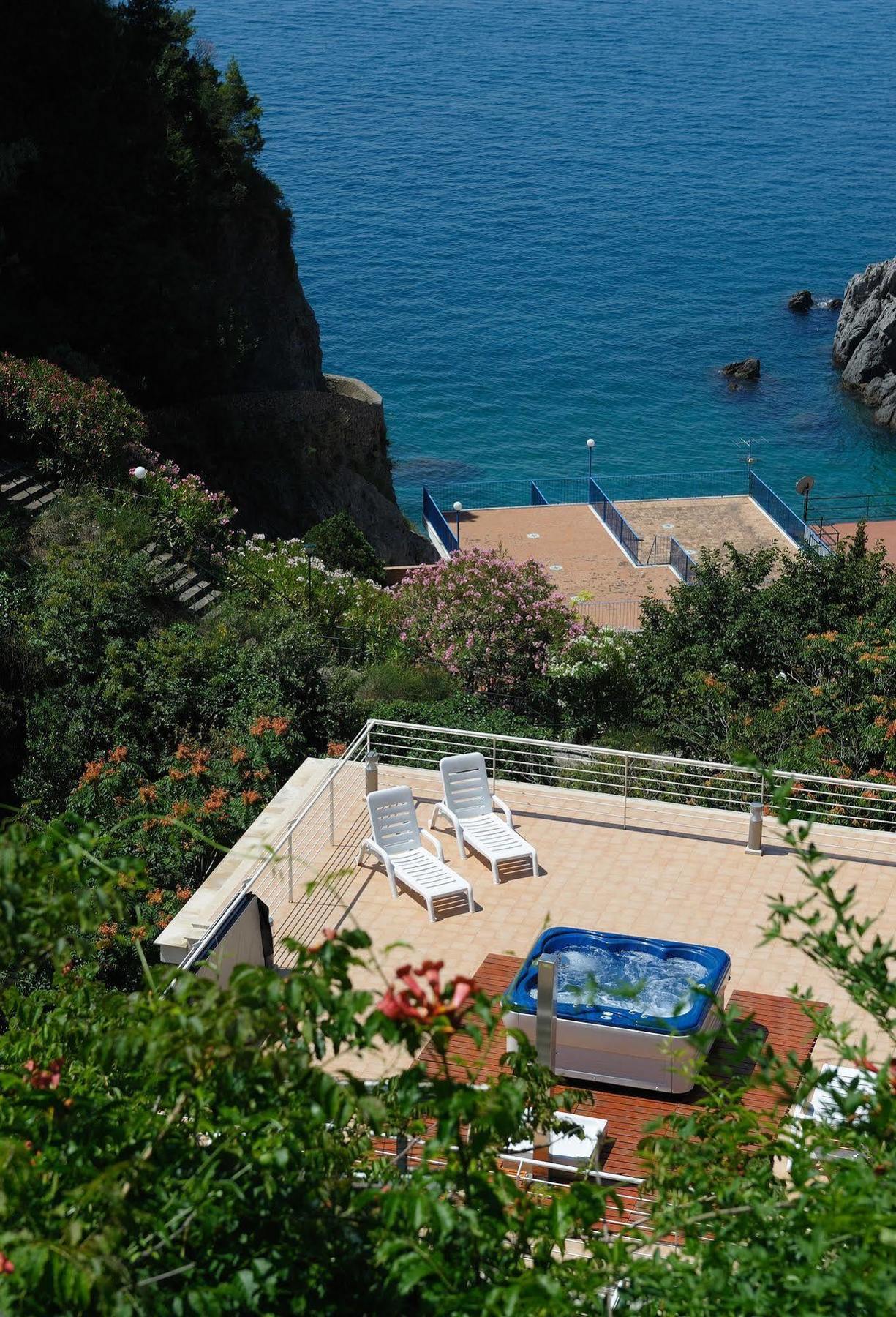 Residence La Dolce Vita Майорі Екстер'єр фото
